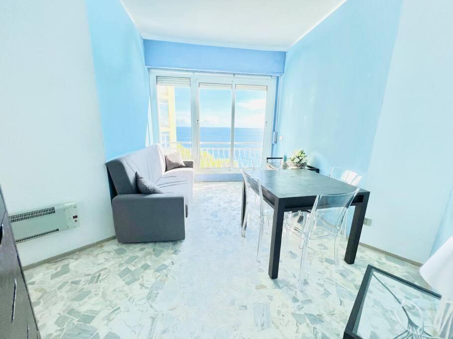 Suite Sunset 22 - Fronte Mare Sanremo Exterior foto